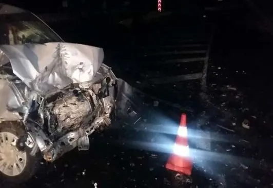 Машины всмятку, пассажир погиб: в Самарской области столкнулись две отечественные легковушки