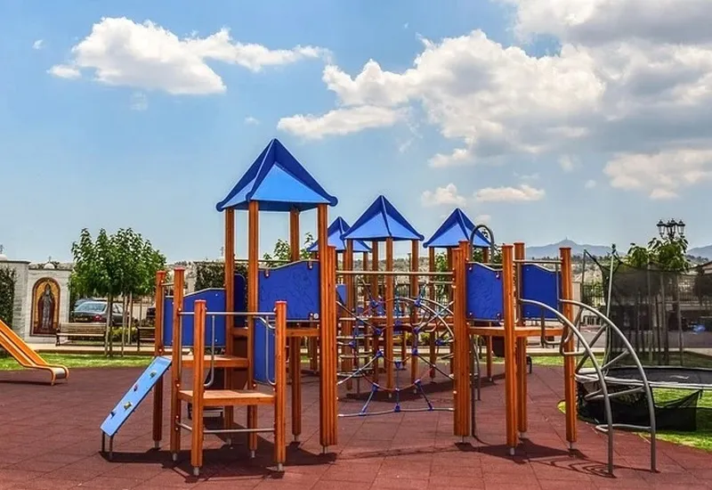 В Кинель-Черкассах начали благоустраивать дворовые и общественные пространства