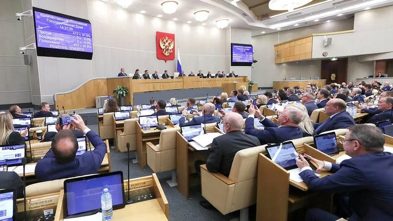В Госдуме и Совете Федерации одобрили вхождение четырех новых регионов в состав России 