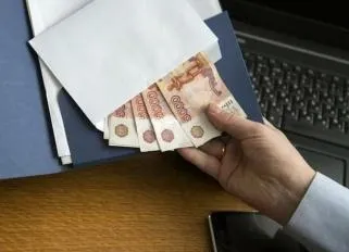 В Тольятти мужчина пытался дать взятку полицейскому