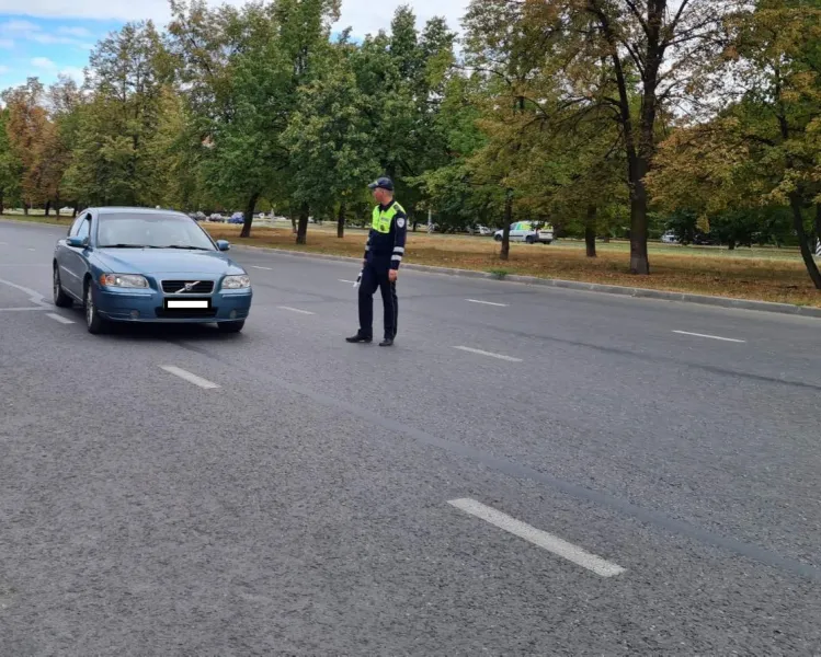 В Тольятти иностранец попался с напечатанными на принтере правами