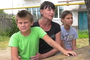 "Детям нужно дать самое лучшее": в пандемию в России поддержали безработных