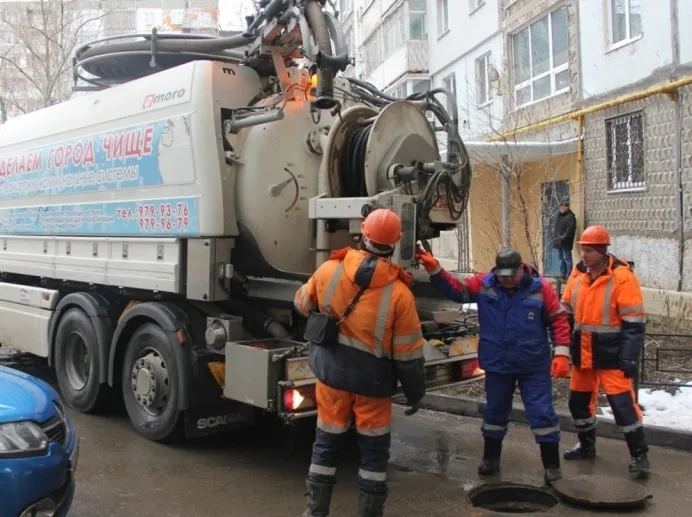 В Самаре за неделю устранили более 100 засоров на сетях водоотведения жилых домов