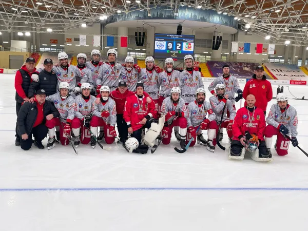 Команда "СКА-Уральский Трубник" впервые в истории вышла в финал Кубка России по хоккею с мячом