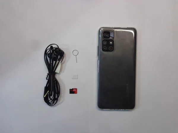 В Самарской области женщина пыталась передать мужу телефон в колонию во время свидания