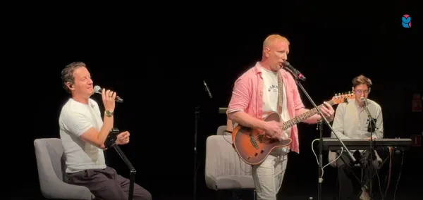 Солист группы "Братья Грим" Константин Бурдаев и актер Стас Ярушин: съемки проекта "МузЛофт-ТУР" в Самаре