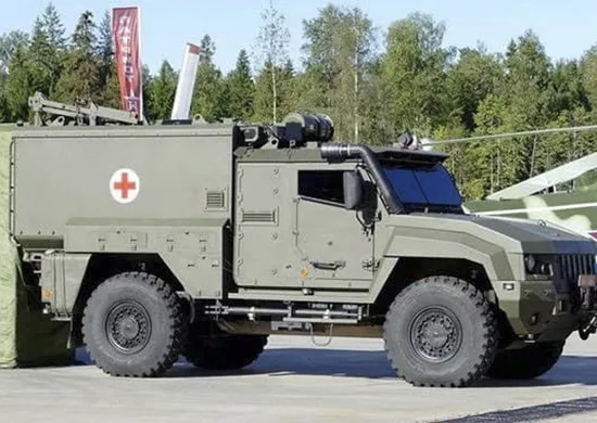 На форуме "Армия-2021" в Новосибирске впервые представят бронеавтомобили для перевозки раненных "Линза"