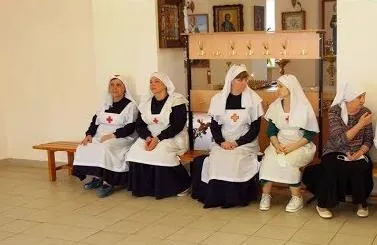 Губернатор Дмитрий Азаров посетил филиал детского епархиального центра и обитель милосердия