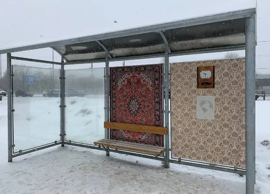 Стало известно, кто сделал из остановки в Самаре уютную хрущевку