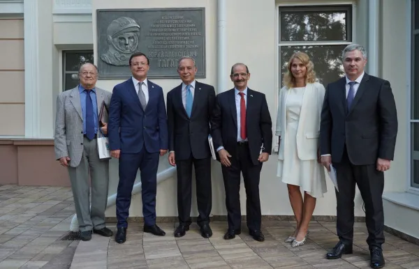 Дмитрий Азаров и Паскуале Терраччано обсудили перспективы развития бизнес-сотрудничества Самарской области и Италии