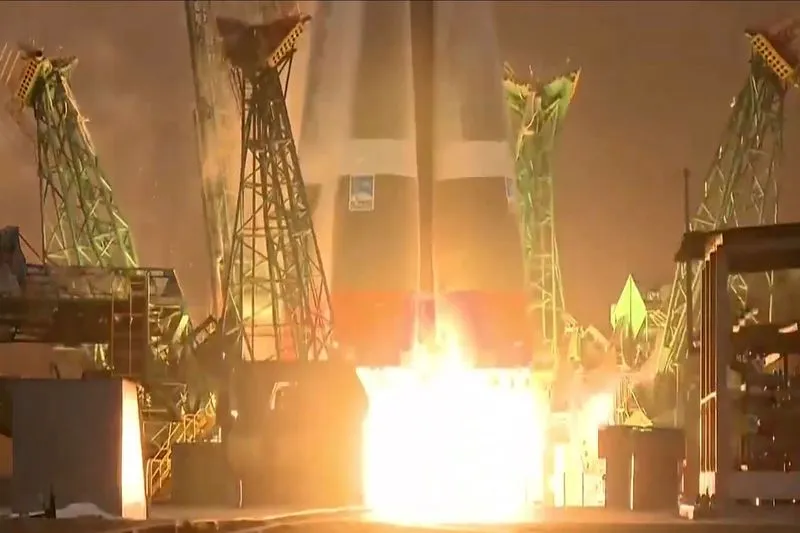 Стыковку "Прогресса" с МКС провели в ручном режиме