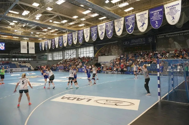 Гандбольная "Лада" проводит втягивающие тренировки 