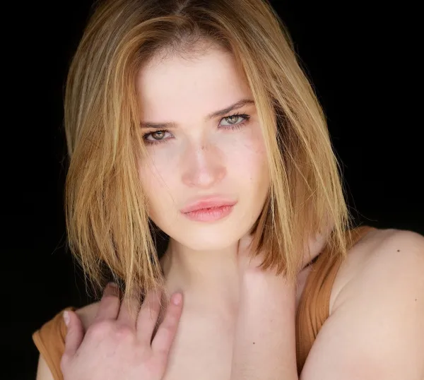 Самарская актриса попала в рейтинг самых сексуальных женщин России