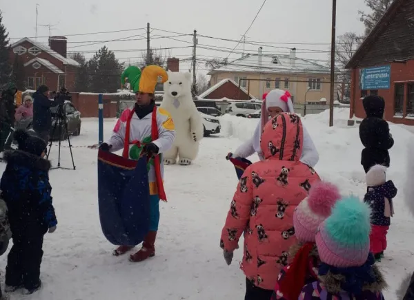 В Самаре на Крещение устроили детский праздник с лошадьми