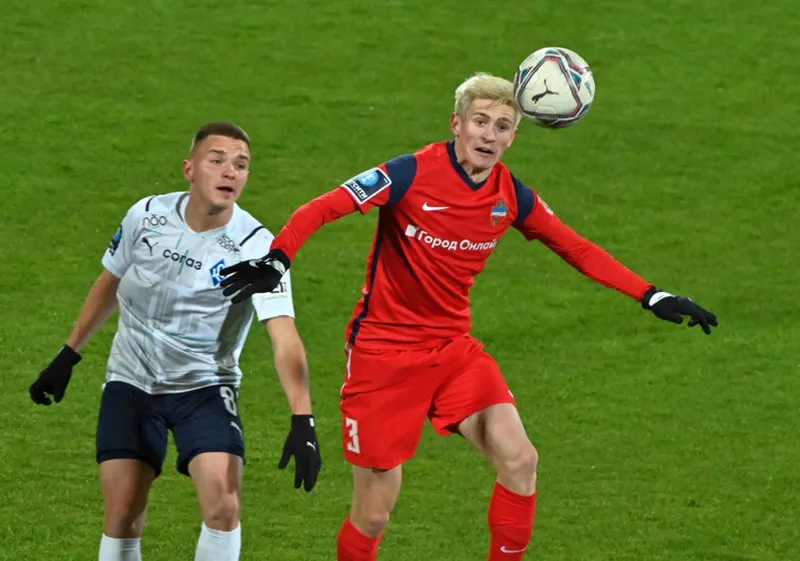 "Крылья Советов" в меньшинстве уступили "Енисею" 