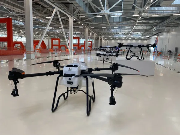 Ветеран СВО из "Школы героев" продолжает изучать применение дронов в аграрном секторе