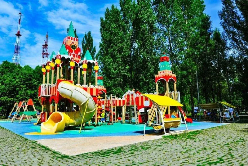 В Самаре начали проверять состояние детских площадок