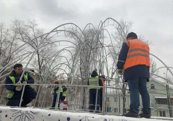 В Самаре в ноябре 2021 года установили светодиодный фонтан в сквере Речников