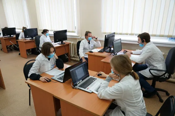 В Самаре открыли новый контакт-центр для обработки звонков на номер 122