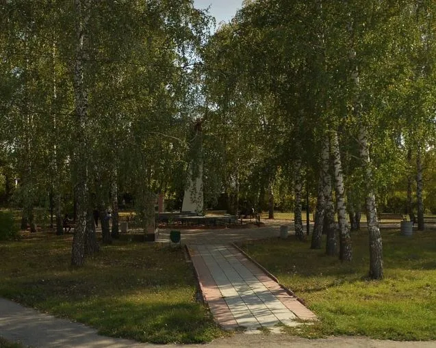 Прокуратура потребовала восстановить памятник воинам-освободителям в Новосемейкино