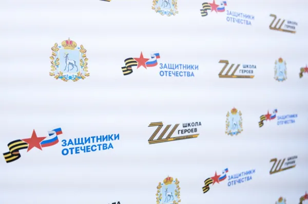 Выпускник Школы героев помогает благоустраивать родной город