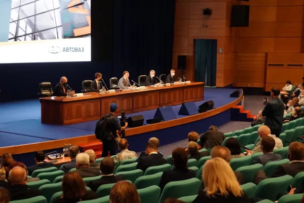 Все работники АВТОВАЗа в сентябре получат премию в 5000 рублей