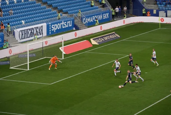  "Крылья Советов" подписали контракт с 18-летним защитником