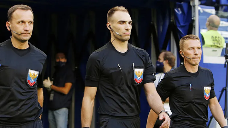 Столичный арбитр будет обслуживать субботнюю игру "Крыльев Советов" с "Сочи" 