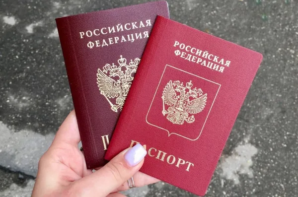 В России возобновят выдачу биометрических загранпаспортов