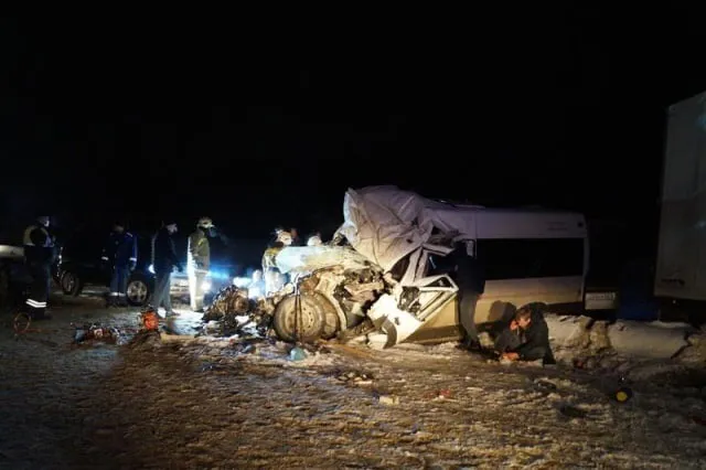 Названа предварительная причина жуткого ДТП на трассе под Сызранью