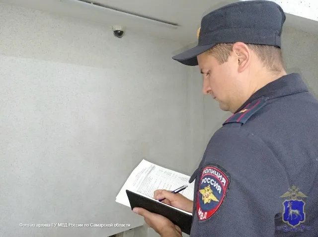 Без букета и денег: жительница Самарской области потеряла 400 тысяч рублей из-за мошенников