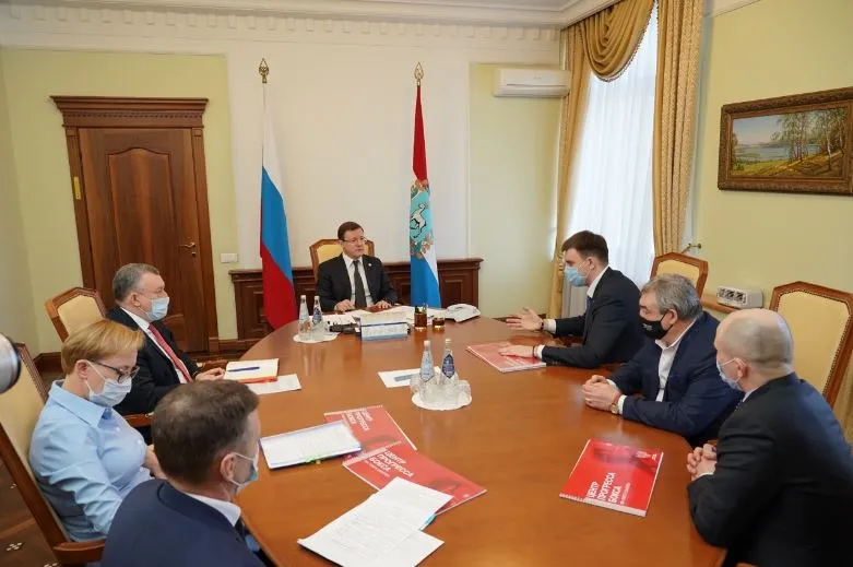 Губернатор Самарской области и генсек Федерации бокса России договорились о создании Центров прогресса бокса в регионе