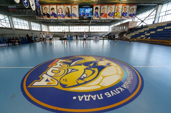 Первый матч гандбольной "Лады" посетят только 200 человек