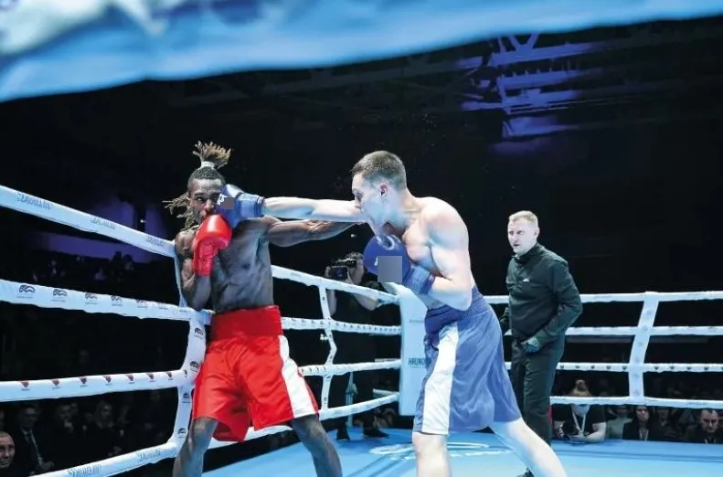 Боксер из Самарской области сразится за "Динамо"