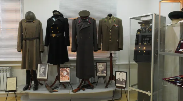 История предмета нашей Победы. Промышленная революция в Куйбышевской области, или Как русский валенок победил Хьюго Босс