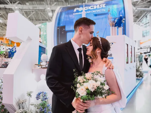 Любовный гороскоп на 23 ноября 2024 года: что обещают астрологи