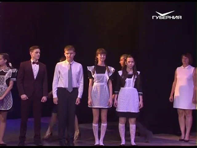 Выпускники школ Новокуйбышевска празднуют окончание учебы