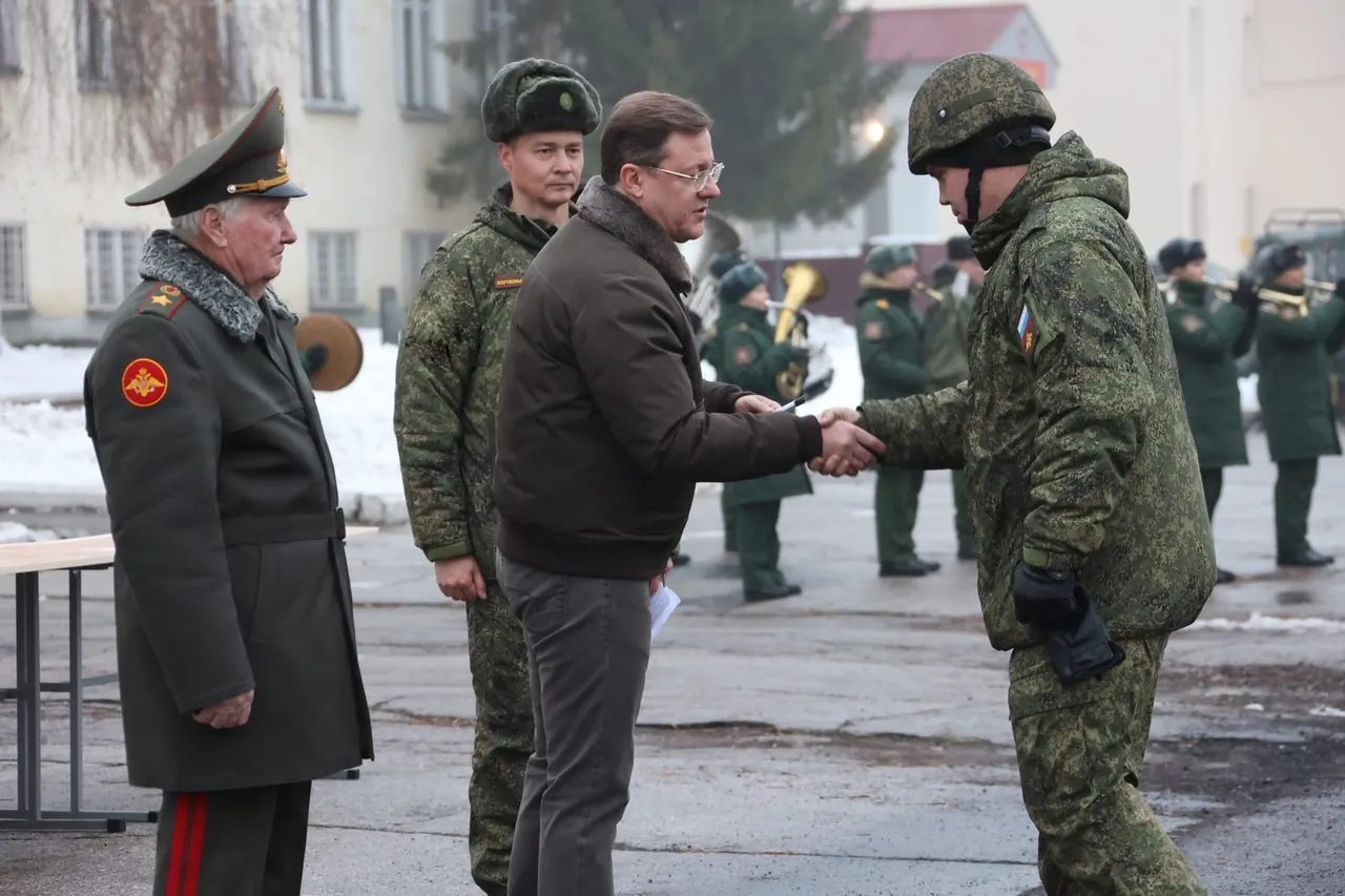 На защиту Родины встали настоящие мужчины. Верю в вас - врага одолеем