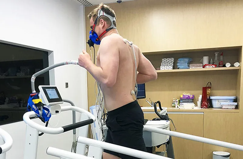 Нападающий "Крыльев Советов" Сергей Корниленко возвращается на поле