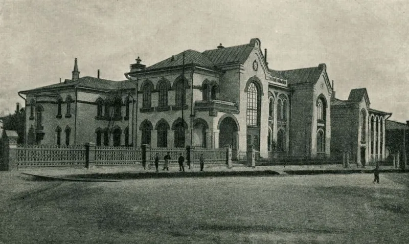 Самарцам показали архивные фотографии Шихобаловской больницы