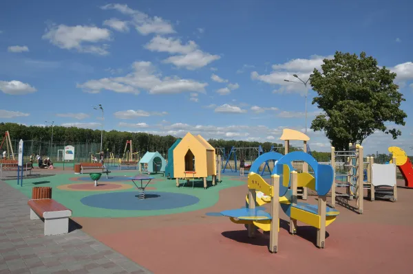 Скрытые опасности песочниц: о чем должны знать родители