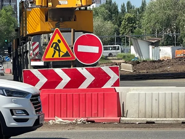Из-за строительства магистрали "Центральная" закроют два проезда у Петра Дубравы