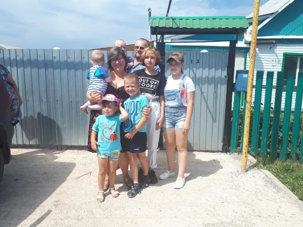 В Самарской области многодетная семья с близнецами получила помощь от государства