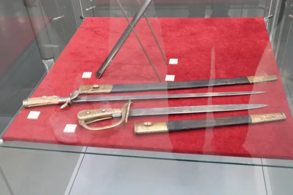 В музее имени Алабина в Самаре проходит выставка "Открытые фонды: на острие клинка"