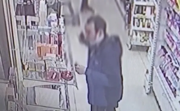 В Самарской области вора нашли по отпечаткам на флаконе с парфюмом