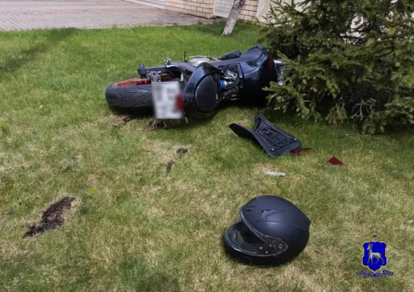 В Тольятти мотоциклист врезался в опору ЛЭП