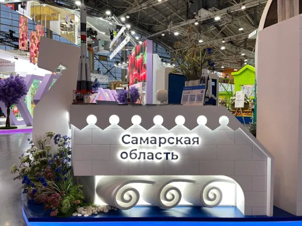 На выставке Россия стартовал фестиваль Будущее в цветах