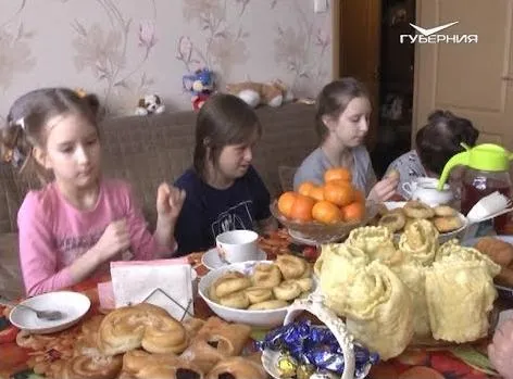 О помощи государства в воспитании 6 детей рассказала многодетная семья из Нефтегорска