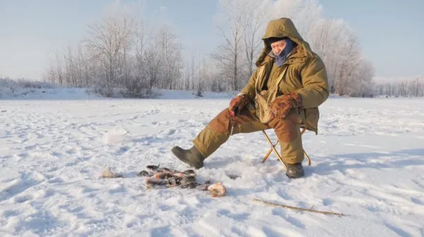 На водоемах Самарской области сотрудники МЧС провели рейд по тонкому льду