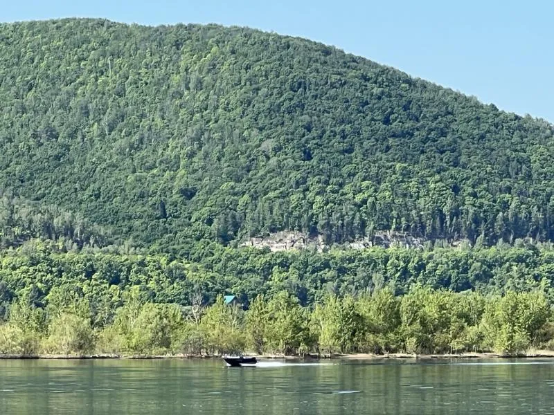Туристам придется за 10 дней уведомлять МЧС об опасных экскурсиях в горы